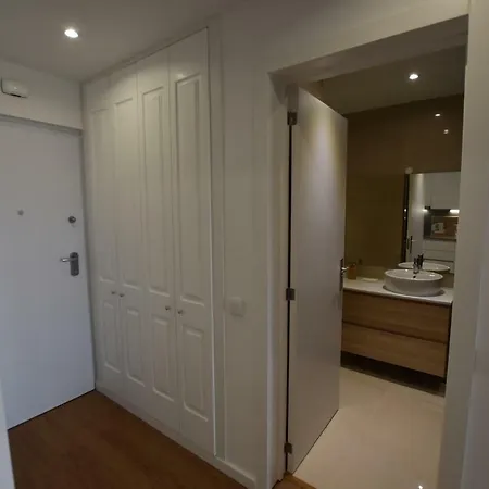 Estoril, Amazing Studio Next To Tamariz Beach Daire *