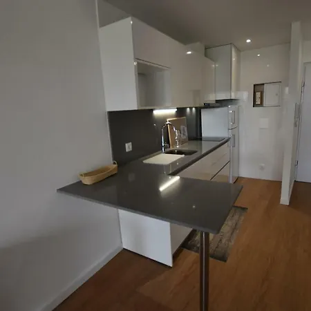 Daire Estoril, Amazing Studio Next To Tamariz Beach Estoril