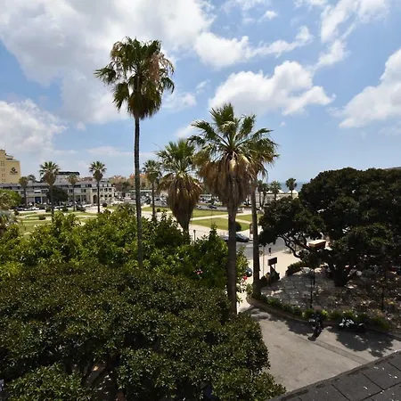 Estoril, Amazing Studio Next To Tamariz Beach